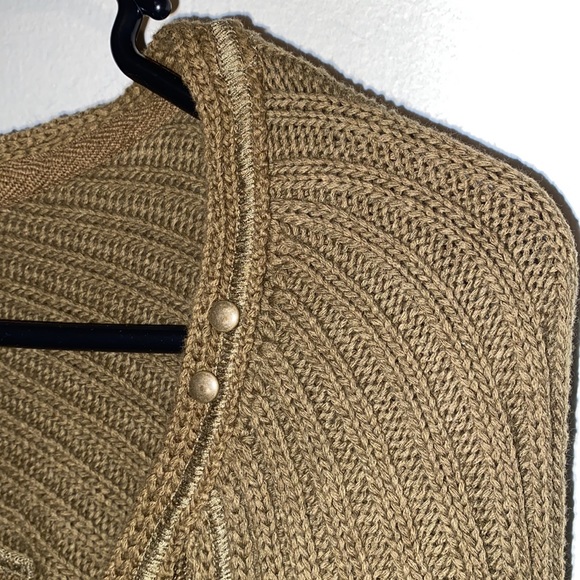 Free People Ribs and Ruffles knit long sleeve sweater - Picture 4 of 11